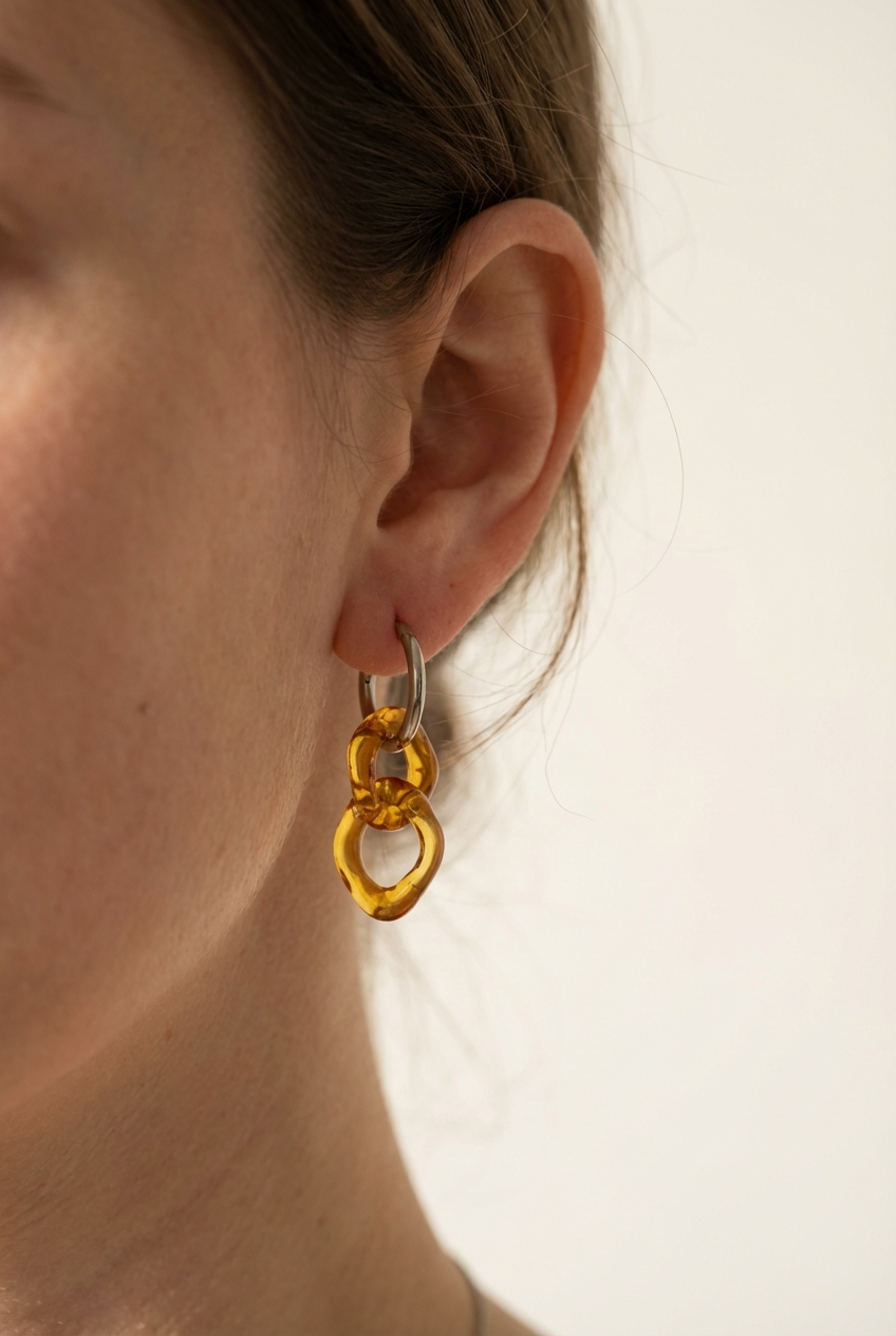 Amber 8